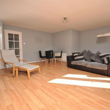 No 11 3 Bed Serviced Appartment Town Centre 거번 외부 사진