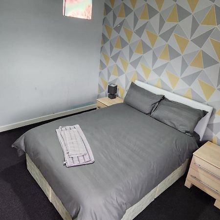 No 11 3 Bed Serviced Appartment Town Centre 거번 외부 사진