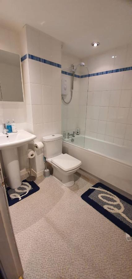 No 11 3 Bed Serviced Appartment Town Centre 거번 외부 사진