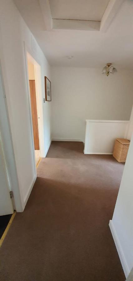 No 11 3 Bed Serviced Appartment Town Centre 거번 외부 사진