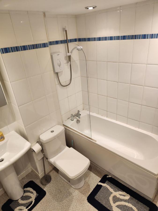 No 11 3 Bed Serviced Appartment Town Centre 거번 외부 사진