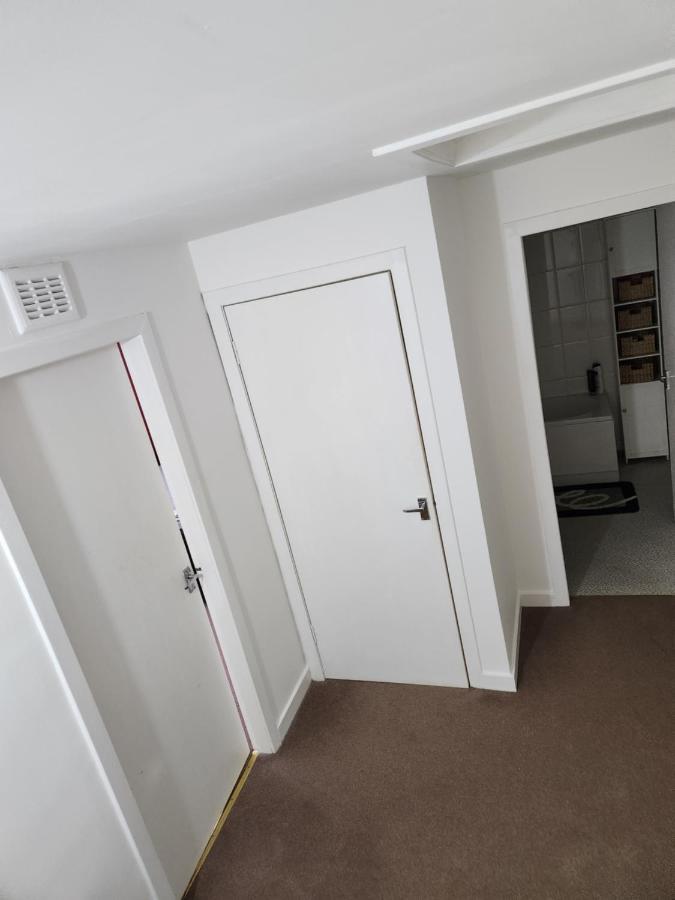 No 11 3 Bed Serviced Appartment Town Centre 거번 외부 사진